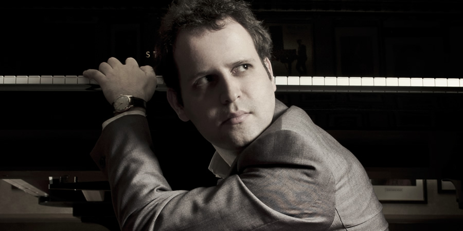 Adam Kay. Copyright: Idil Sukan