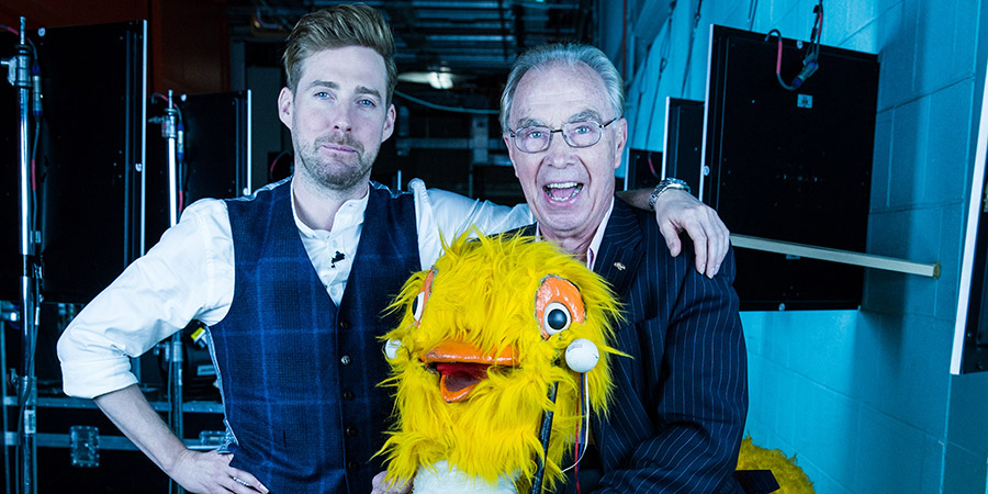 Image shows from L to R: Ricky Wilson, Bernie Clifton. Copyright: Talpa