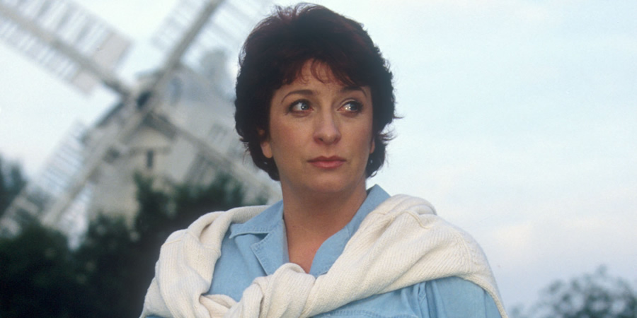 Jonathan Creek. Maddy Magellan (Caroline Quentin). Copyright: BBC