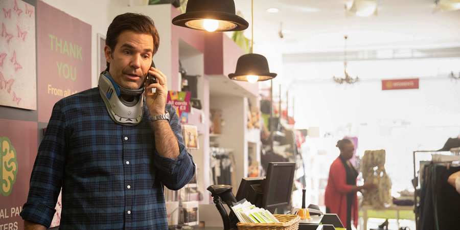 Catastrophe. Rob (Rob Delaney). Copyright: Avalon Television