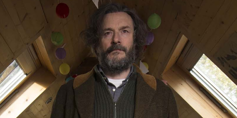 Flowers. Maurice (Julian Barratt). Copyright: Kudos Productions