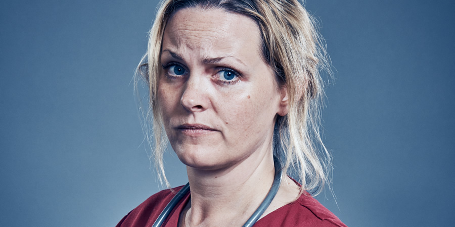 Porters. Dr Kelly (Jo Joyner)