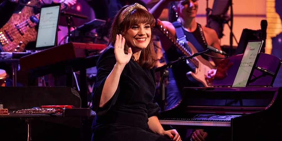 Romeo & Duet. Vikki Stone. Copyright: ITV